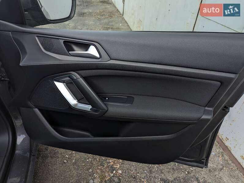 Универсал Peugeot 308 2018 в Киеве фото 19 Универсал Peugeot 308 2018 в Киеве