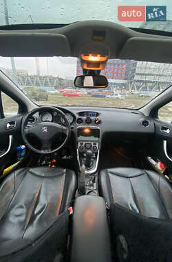 Хетчбек Peugeot 308 2010 в 