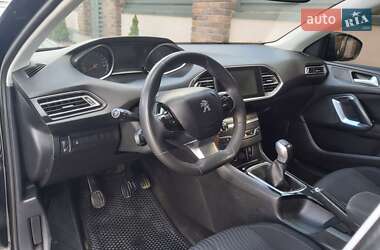 Универсал Peugeot 308 2015 в 