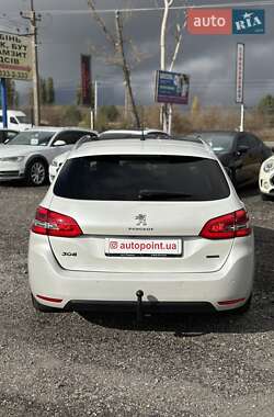 Универсал Peugeot 308 2015 в 
