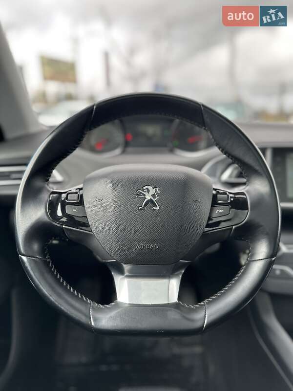 Універсал Peugeot 308 2015 в Білогородці