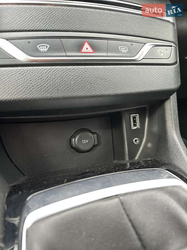 Універсал Peugeot 308 2015 в Білогородці