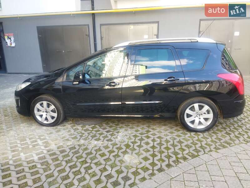 Универсал Peugeot 308 2012 в Ивано-Франковске
