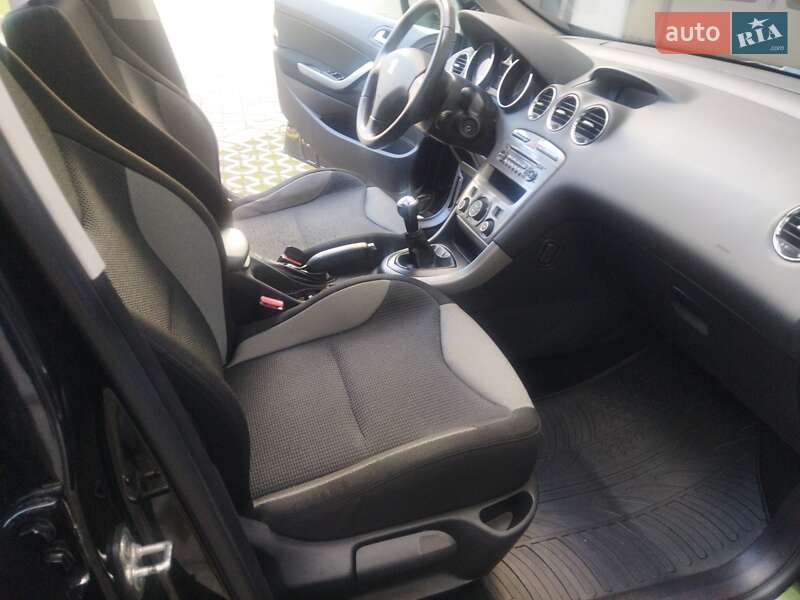 Универсал Peugeot 308 2012 в Ивано-Франковске