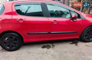 Хэтчбек Peugeot 308 2008 в 
