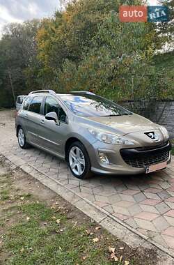 Универсал Peugeot 308 2010 в 