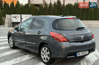 Хэтчбек Peugeot 308 2013 в 