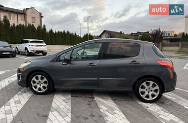 Хэтчбек Peugeot 308 2013 в 