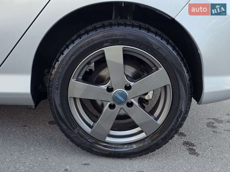 Хэтчбек Peugeot 308 2007 в Тернополе фото 36 Хэтчбек Peugeot 308 2007 в Тернополе