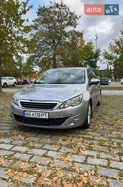 Універсал Peugeot 308 2015 в Долинській