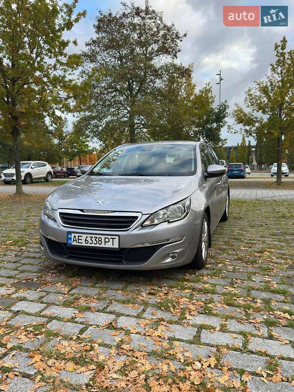 Универсал Peugeot 308 2015 в Долинской фото Универсал Peugeot 308 2015 в Долинской