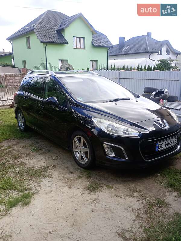 Универсал Peugeot 308 2011 в Новояворовске фото 4 Универсал Peugeot 308 2011 в Новояворовске