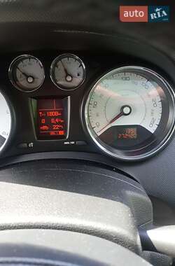 Универсал Peugeot 308 2011 в 