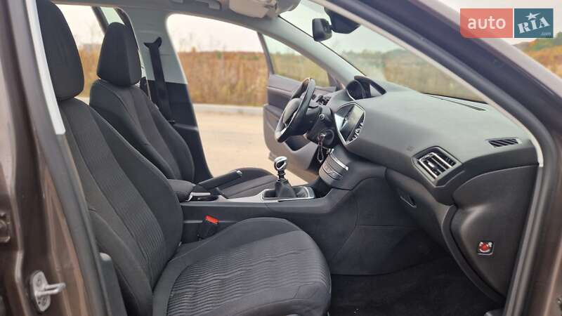 Универсал Peugeot 308 2014 в Ровно фото 21 Универсал Peugeot 308 2014 в Ровно