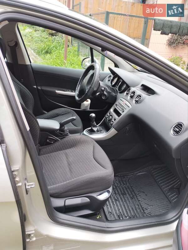 Универсал Peugeot 308 2008 в Мукачево фото 8 Универсал Peugeot 308 2008 в Мукачево