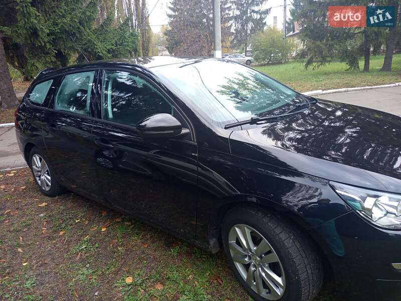 Універсал Peugeot 308 2015 в Києві фото 10 Універсал Peugeot 308 2015 в Києві
