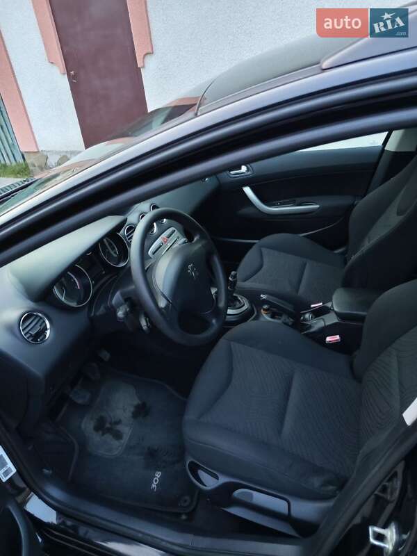 Универсал Peugeot 308 2008 в Буске