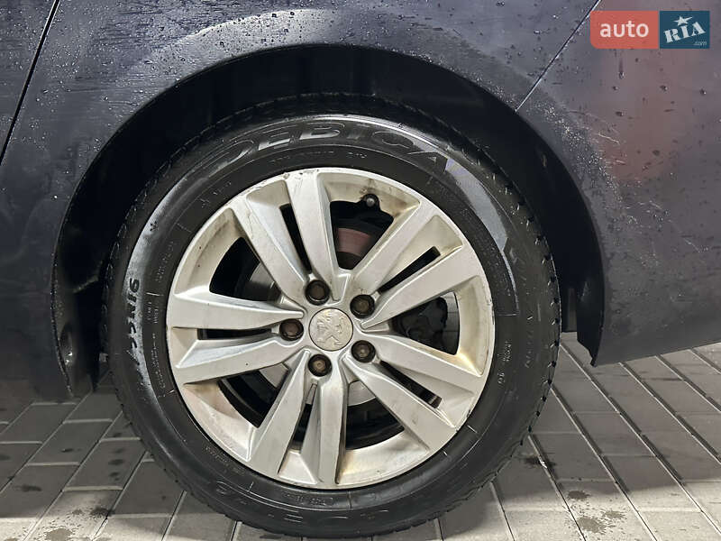Универсал Peugeot 308 2016 в Киеве фото 9 Универсал Peugeot 308 2016 в Киеве
