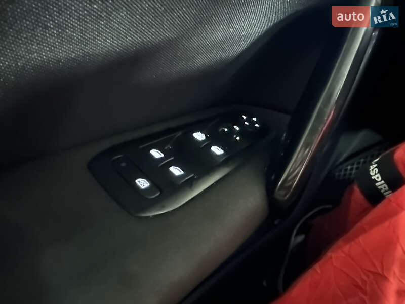 Универсал Peugeot 308 2016 в Киеве фото 22 Универсал Peugeot 308 2016 в Киеве