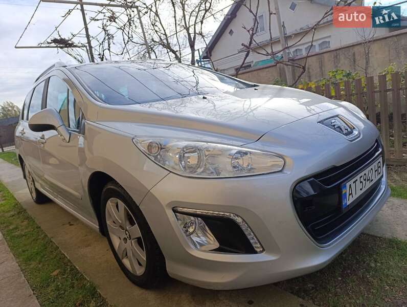 Универсал Peugeot 308 2011 в Ивано-Франковске фото 8 Универсал Peugeot 308 2011 в Ивано-Франковске