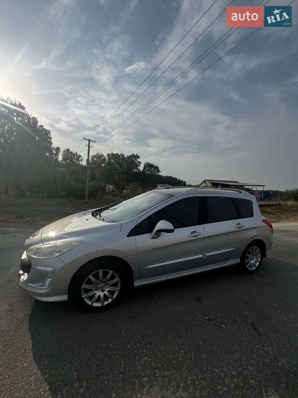 Универсал Peugeot 308 2008 в Владимирце