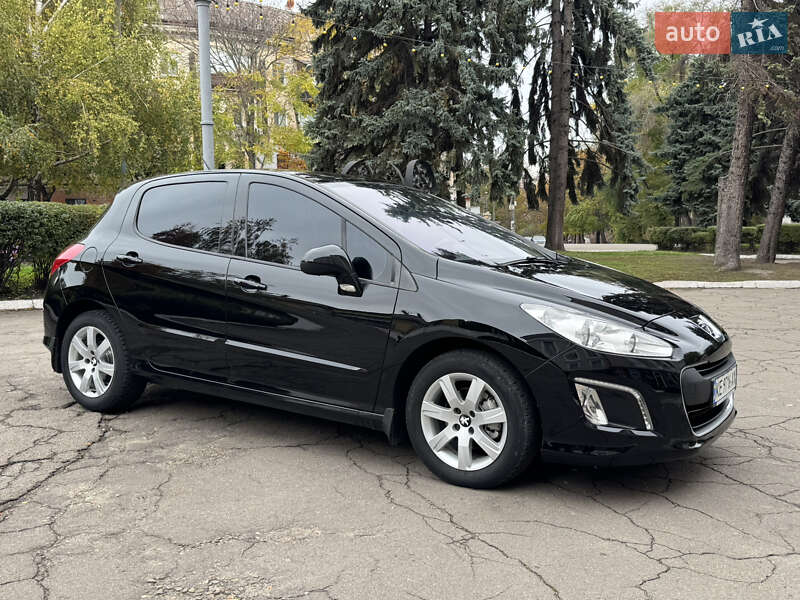 Хетчбек Peugeot 308 2012 в Кам'янському