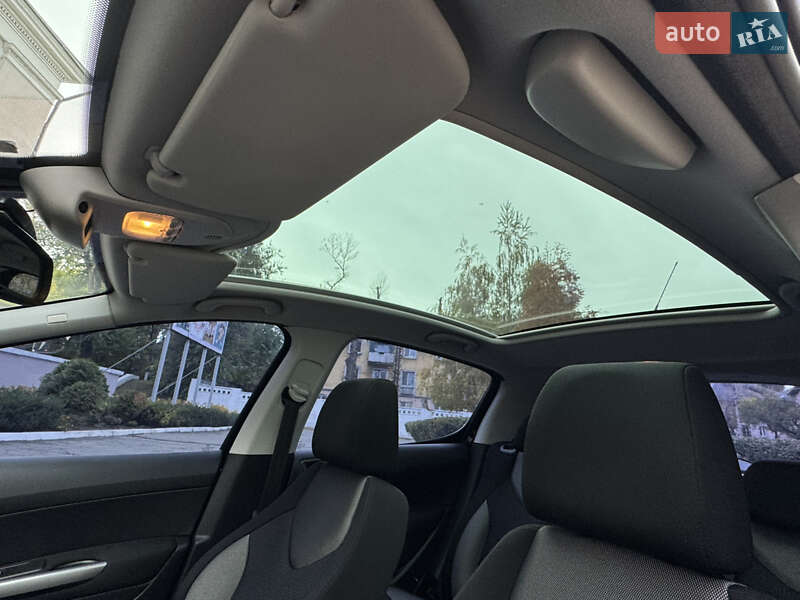 Хетчбек Peugeot 308 2012 в Кам'янському