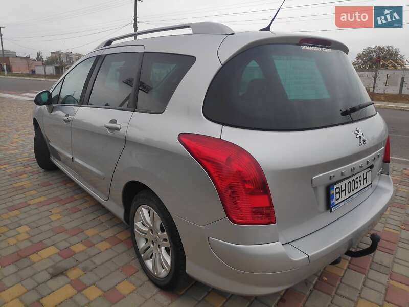 Универсал Peugeot 308 2010 в Белгороде-Днестровском фото 2 Универсал Peugeot 308 2010 в Белгороде-Днестровском