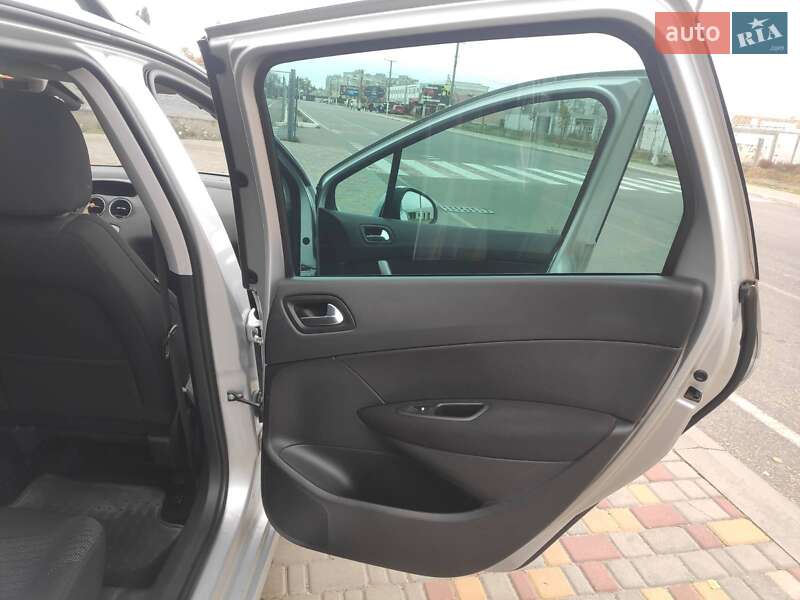 Универсал Peugeot 308 2010 в Белгороде-Днестровском фото 17 Универсал Peugeot 308 2010 в Белгороде-Днестровском