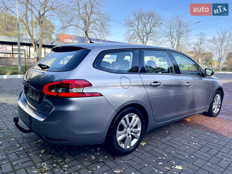 Универсал Peugeot 308 2015 в Киеве фото 6 Универсал Peugeot 308 2015 в Киеве
