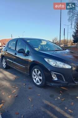 Хэтчбек Peugeot 308 2011 в Виннице