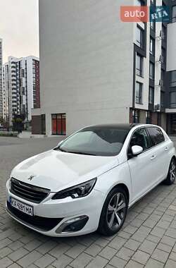 Хэтчбек Peugeot 308 2017 в Ивано-Франковске
