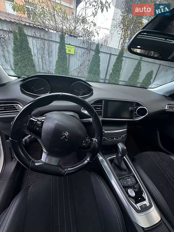 Хэтчбек Peugeot 308 2017 в Ивано-Франковске фото 8 Хэтчбек Peugeot 308 2017 в Ивано-Франковске