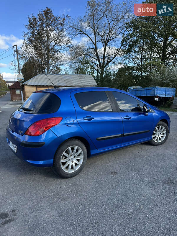 Хетчбек Peugeot 308 2010 в Тлумачі