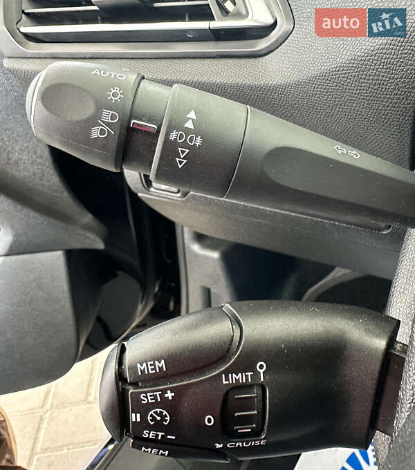 Универсал Peugeot 308 2019 в Львове фото 11 Универсал Peugeot 308 2019 в Львове