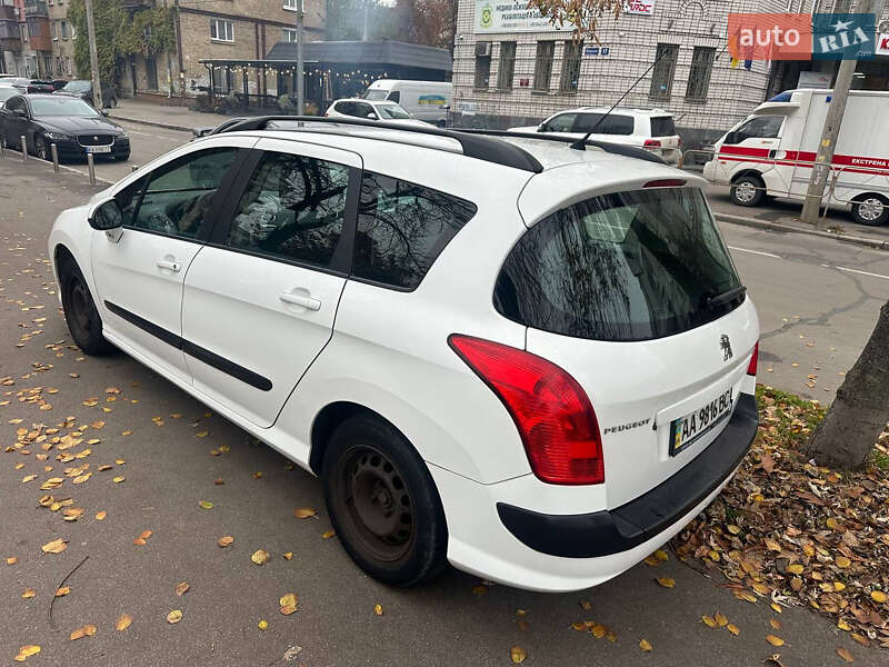 Универсал Peugeot 308 2011 в Киеве