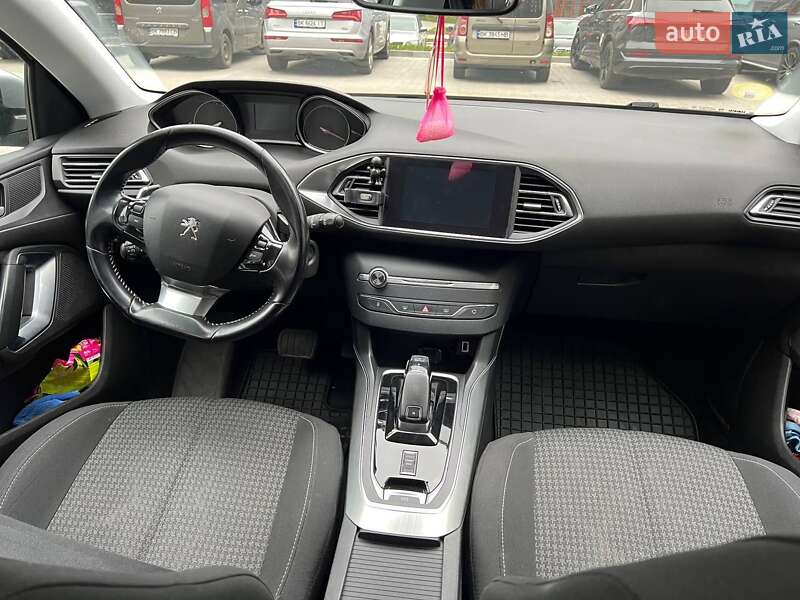 Універсал Peugeot 308 2018 в Звенигородці