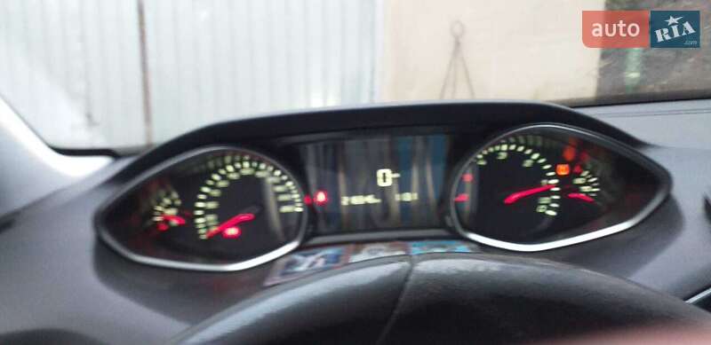 Універсал Peugeot 308 2015 в Тернополі