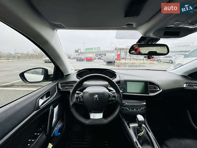 Универсал Peugeot 308 2014 в Киеве фото 15 Универсал Peugeot 308 2014 в Киеве