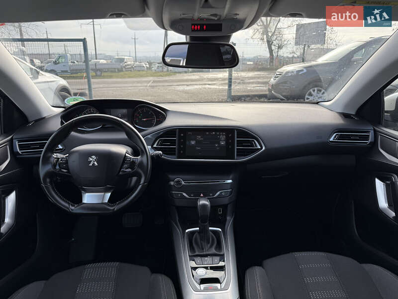 Універсал Peugeot 308 2015 в Рівному