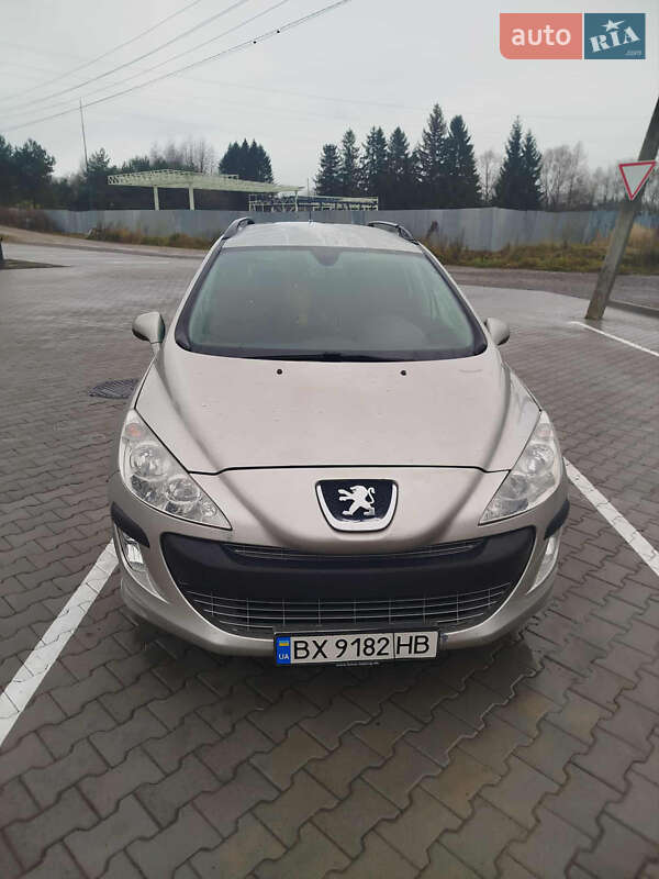 Универсал Peugeot 308 2008 в Старом Самборе фото 9 Универсал Peugeot 308 2008 в Старом Самборе