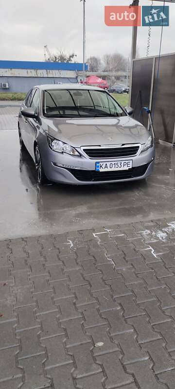 Универсал Peugeot 308 2015 в Боярке