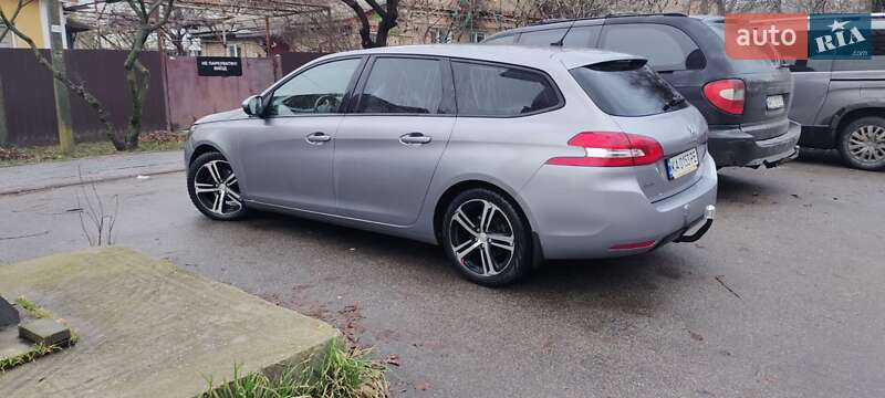 Универсал Peugeot 308 2015 в Боярке