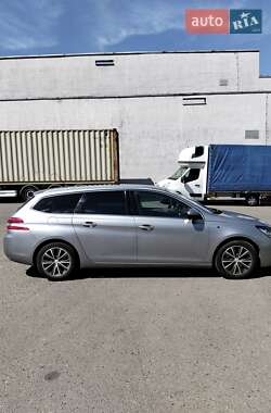 Універсал Peugeot 308 2015 в Львові