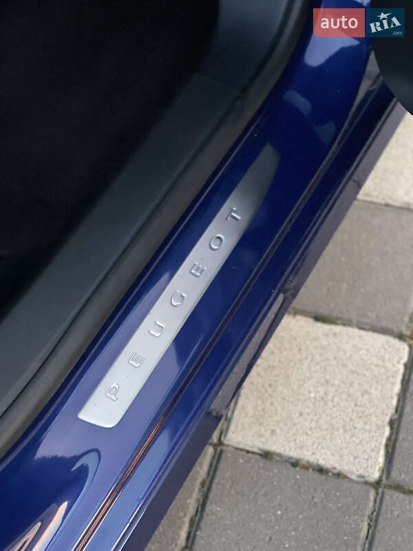 Универсал Peugeot 308 2015 в Стрые