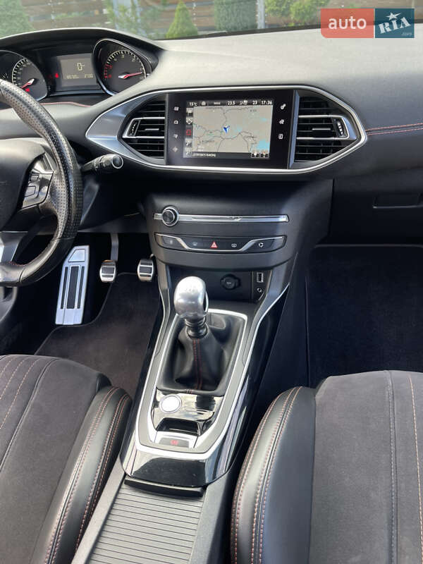 Универсал Peugeot 308 2015 в Стрые