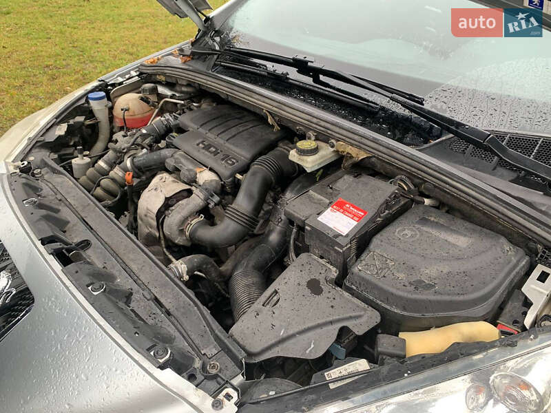 Универсал Peugeot 308 2010 в Ровно