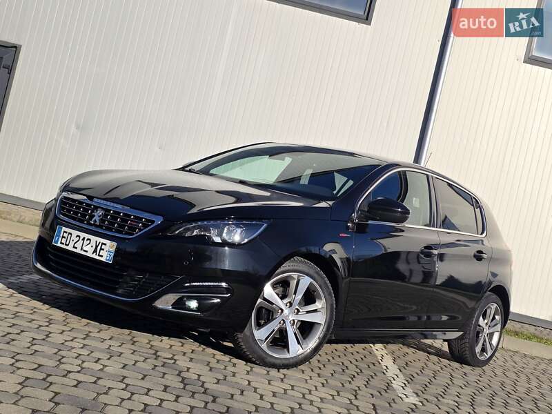 Хэтчбек Peugeot 308 2017 в Ивано-Франковске