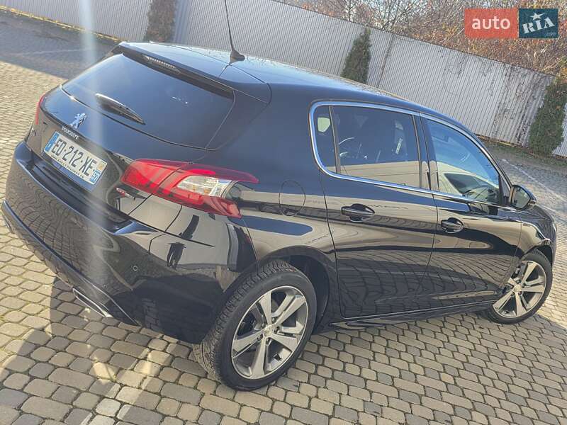 Хэтчбек Peugeot 308 2017 в Ивано-Франковске