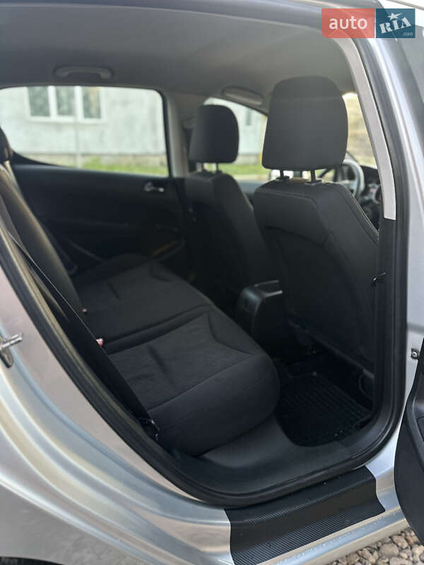 Хэтчбек Peugeot 308 2011 в Коломые